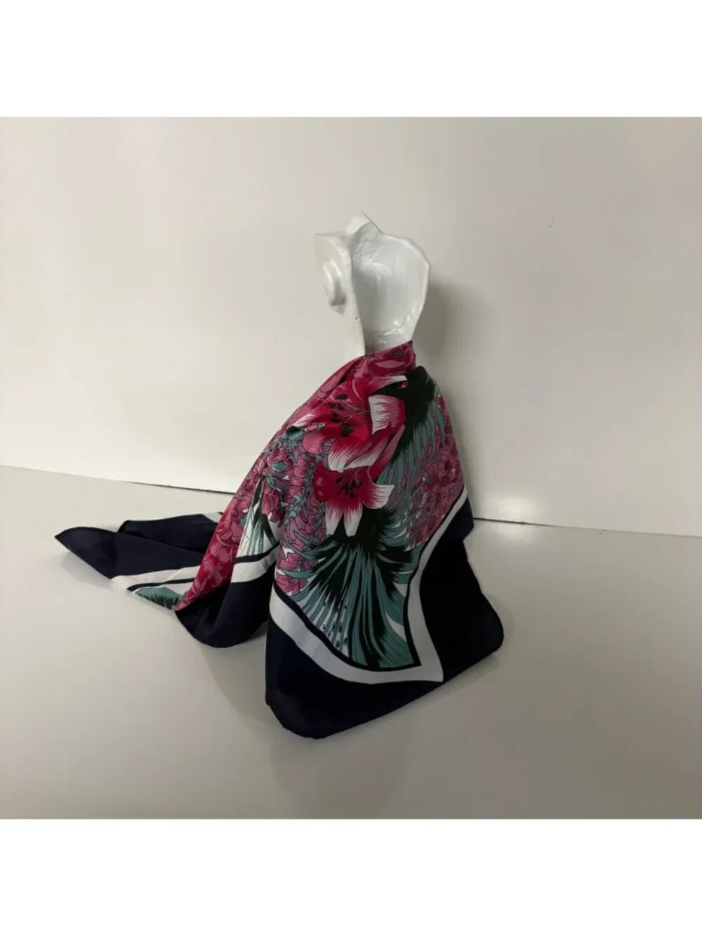 Overseas Advantage Polyester Square Scarf Silky Pink Green Floral Navy Vintage